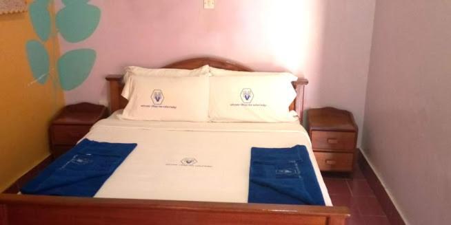 Miryams Village Inn Safari Lodge Sultan Hamud Buitenkant foto